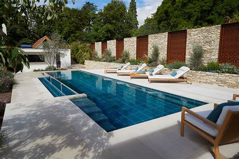 تصویر کا نتیجہ برائے Contemporary Pool Design