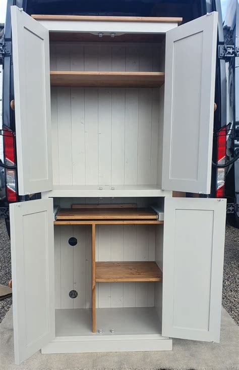 Afbeeldingsresultaten voor Computer Cuboard Storage