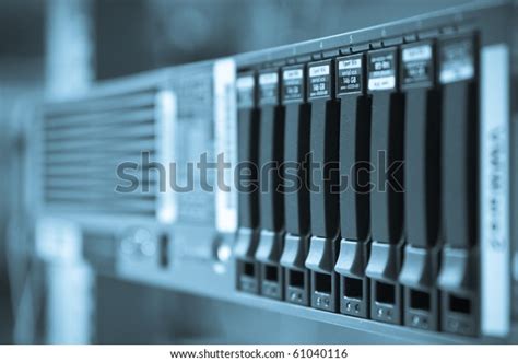 Stock Images Storage Array に対する画像結果
