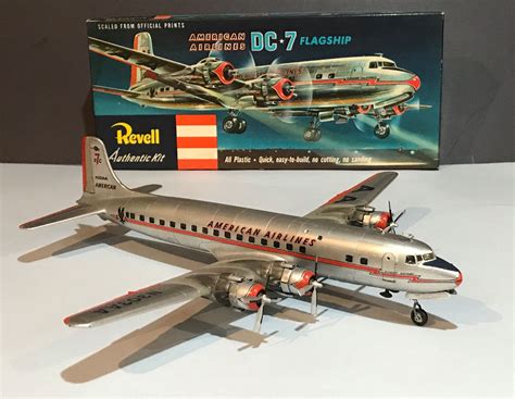 Afbeeldingsresultaten voor Plastic Scale Model Kits