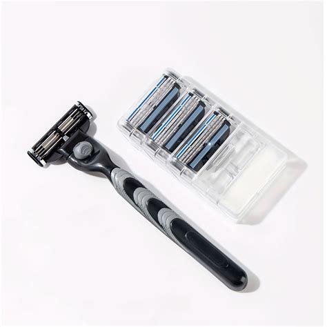 Toradh íomhá ar manual refillable razor