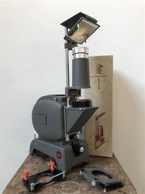 Afbeeldingsresultaten voor Slide Projecting Microscope