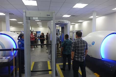 Security Checkpoint In Building に対する画像結果