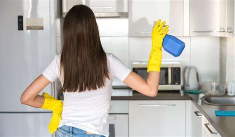 Toradh íomhá ar Deep Clean Kitchen