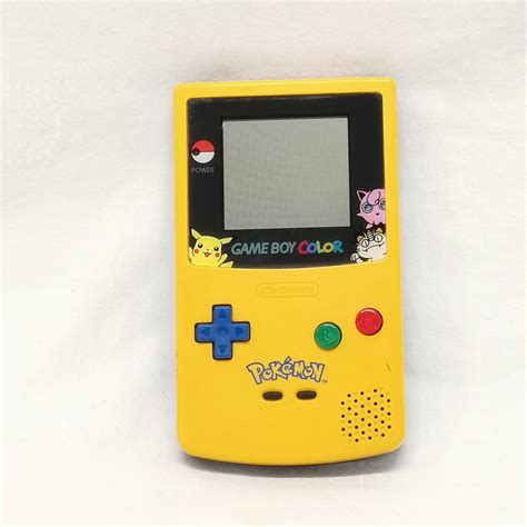 Résultat d’images pour Gameboy Color Pokemon Games Images