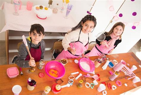 Image result for SQL Friends. Table