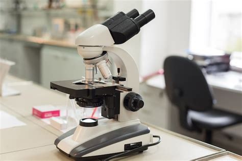 Toradh íomhá ar Microscope in Lab