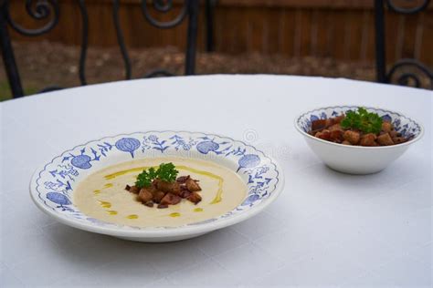 Afbeeldingsresultaten voor Bread Crumbs Example