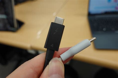 USB Type a Thunderbolt Data Wiring Diagram に対する画像結果