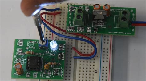 Toradh íomhá ar Astable Multivibrator LED Flasher Schematic