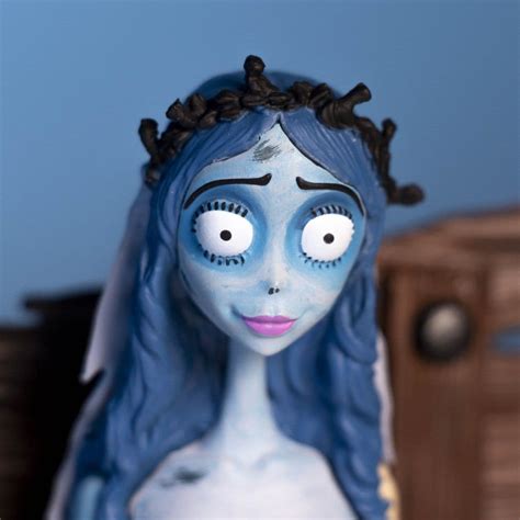 Afbeeldingsresultaten voor Corpse Bride Emily Figure