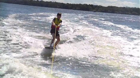 Toradh íomhá ar How to Turn On a Wake Board