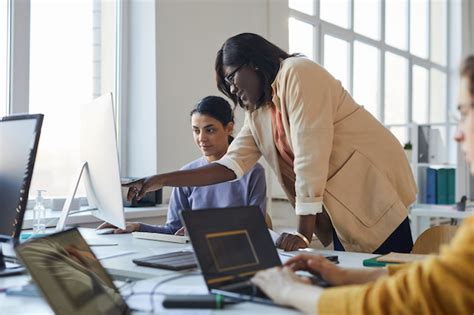 Image result for How to Start a Query in SQL