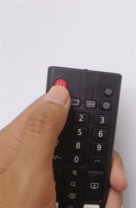 Toradh íomhá ar Optimum Remote with Red Power Button