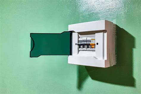 Afbeeldingsresultaten voor Fuse Box Front