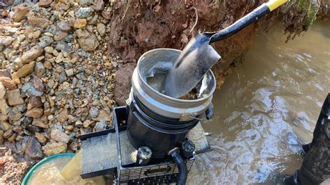 Toradh íomhá ar How to Dig a Bucket Well