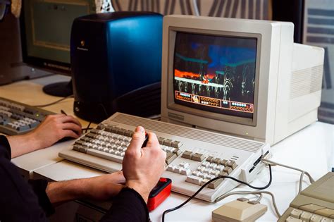 Building Computer Old PC に対する画像結果