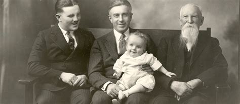 Toradh íomhá ar Picts to Look at to Create a Story