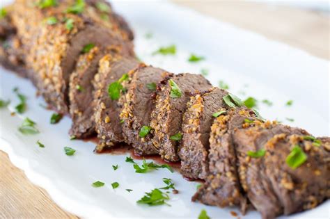 Beef Main Course Fine Dining に対する画像結果