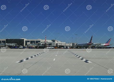 Toradh íomhá ar Airport Ramp Sign Array