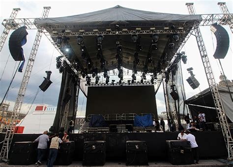Toradh íomhá ar Line Array Cabnet