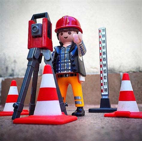 How to Use a Transit Level to Square に対する画像結果