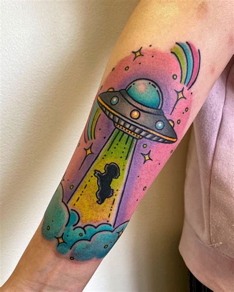 Alien Smoking Tattoo に対する画像結果