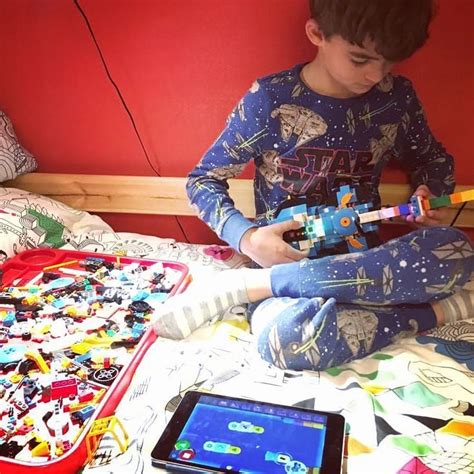 Afbeeldingsresultaten voor Boy Computer LEGO