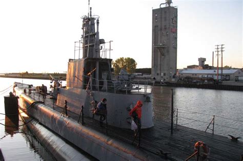 Manitowoc WI Submarine માટે ઇમેજ પરિણામ