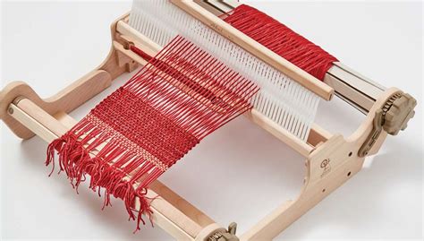 Toradh íomhá ar Types of Fabric Weaving Loom