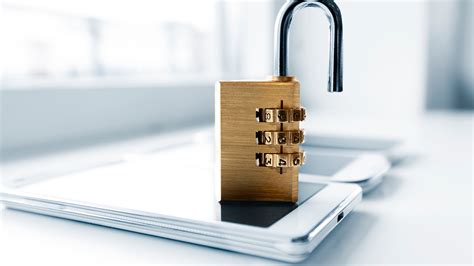 Unlocking Cell Phones に対する画像結果