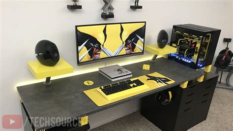 Toradh íomhá ar Yellow Computer Desk