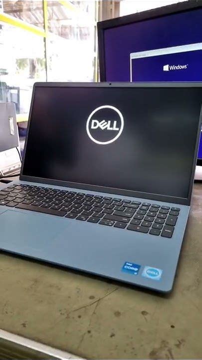 Toradh íomhá ar Setting Up Laptop