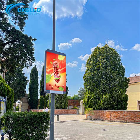 Afbeeldingsresultaten voor LED Pole Display Screen