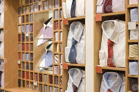 Items to Put On a Shelf Men 的图像结果