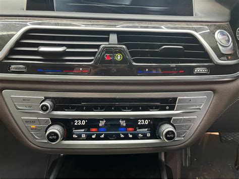 Toradh íomhá ar 2016 BMW 7 Series Tutorial