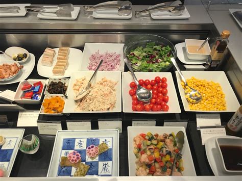 Ana First Class Lounge Narita に対する画像結果