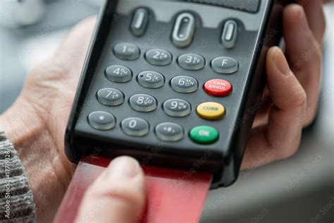 Debit Card Terminal に対する画像結果