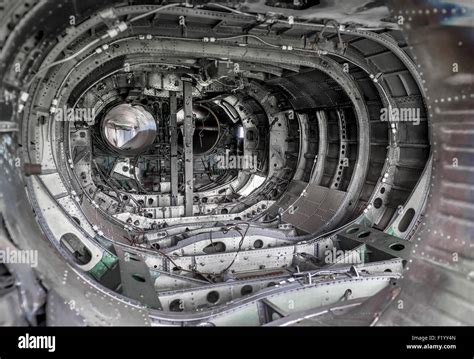 Jet Engine Inside に対する画像結果