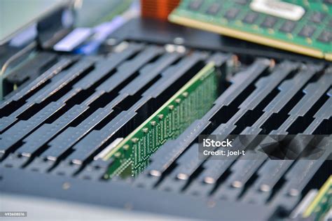 Computer Server Inside に対する画像結果