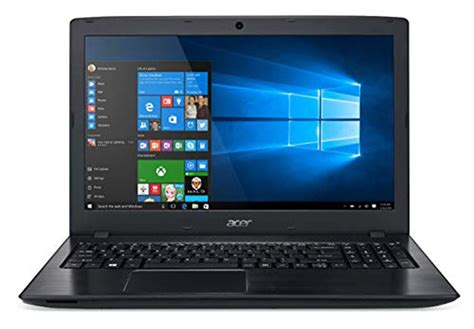 Toradh íomhá ar Computer Code On Laptop