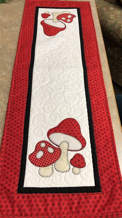 Image result for Applique Table Runner Patterns Free