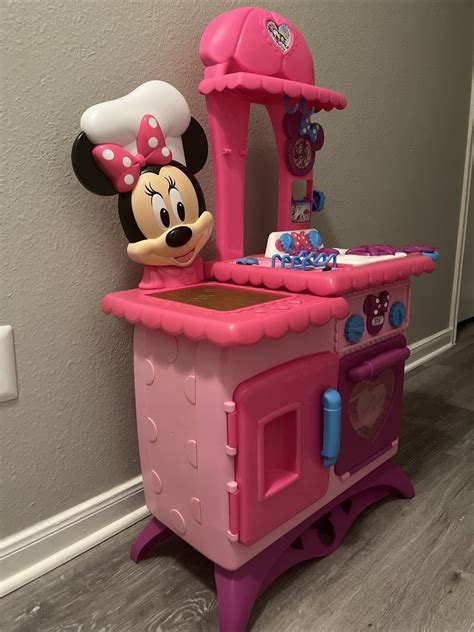 Toradh íomhá ar Minnie Mouse Kitchen