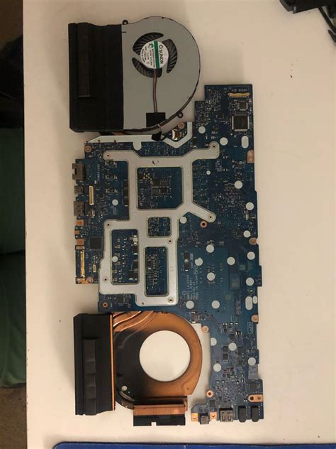 Image result for Alienware M 17 R5 AMD Fan