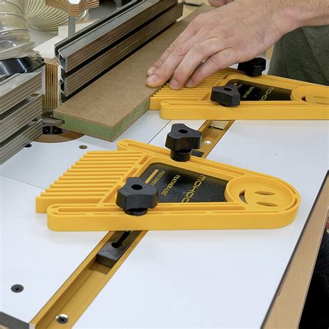 Homemade Router Table Insert Plate に対する画像結果