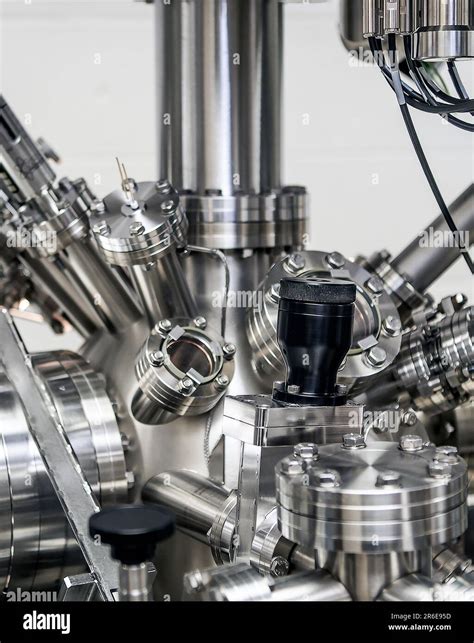 High-Tech Research Lab に対する画像結果