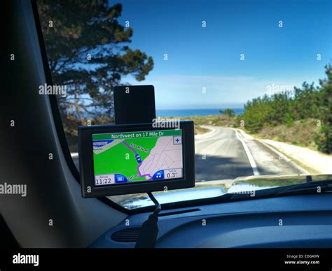 Afbeeldingsresultaten voor Satellite Navigation for Cars