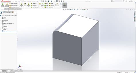 Toradh íomhá ar SolidWorks Fixture Split