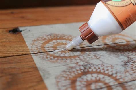 Fix Splitting Wood On Table に対する画像結果