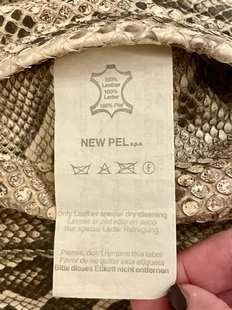 Afbeeldingsresultaten voor Valentino Python Jacket